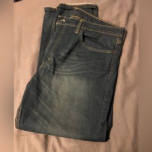 Men’s Levi jeans
